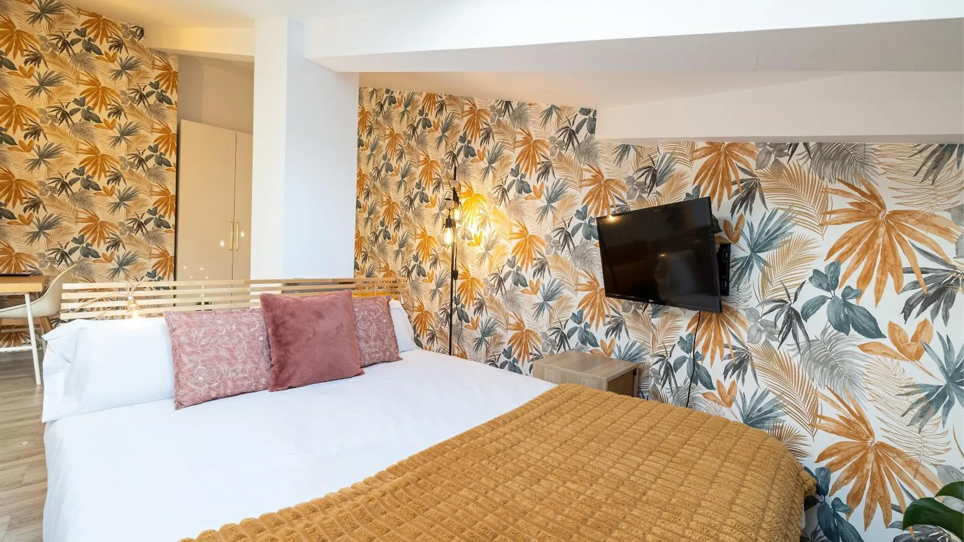 Holidays2Malaga Duplex Huerta Del Obispo Junto Casco Historico Apartment Malaga